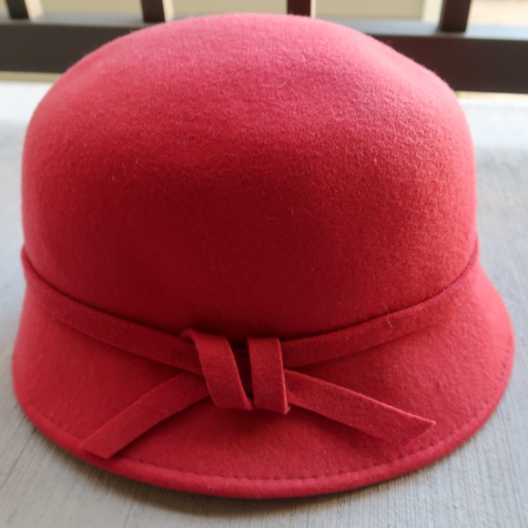 Red Wool Bowler Hat - Picture 1 of 4